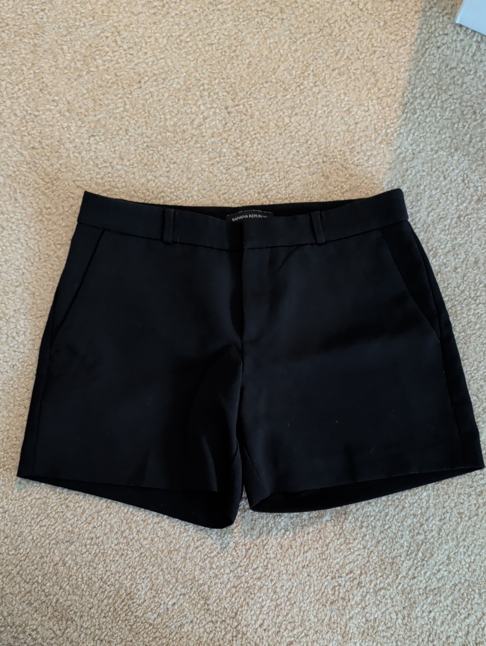 Banana Republic Black Tailored Women's Bermuda Shorts, Size 2